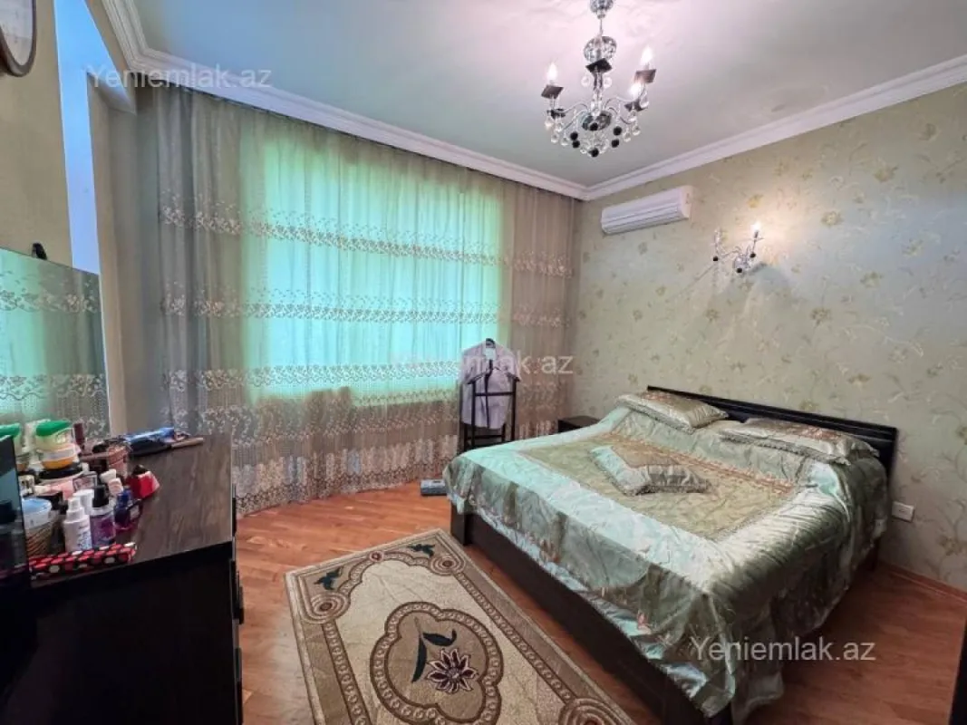 Satılır 3 otaqlı yeni tikili 125 m²