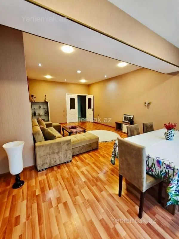 Satılır 4 otaqlı yeni tikili 113 m²