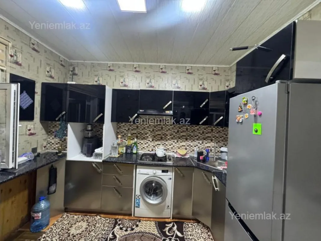 Satılır 3 otaqlı həyət evi 100 m²