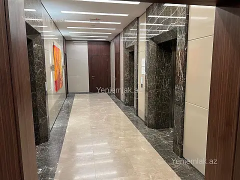 Satılır 4 otaqlı yeni tikili 190 m²