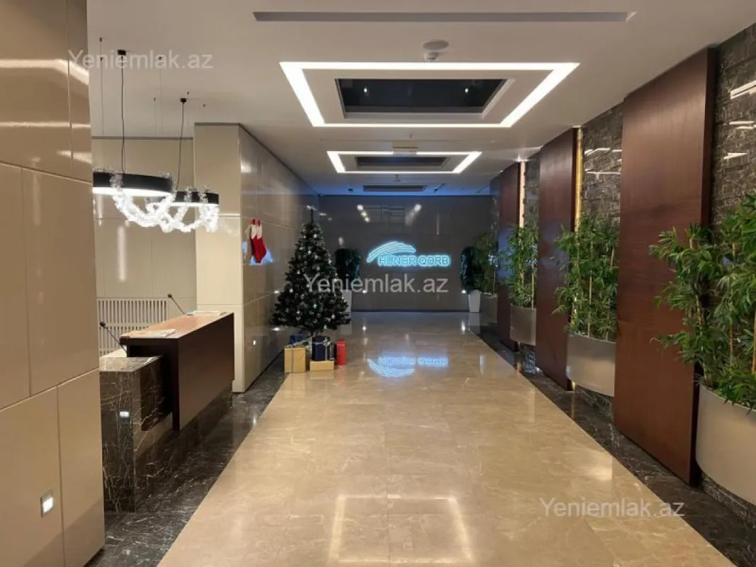 Satılır 4 otaqlı yeni tikili 190 m²