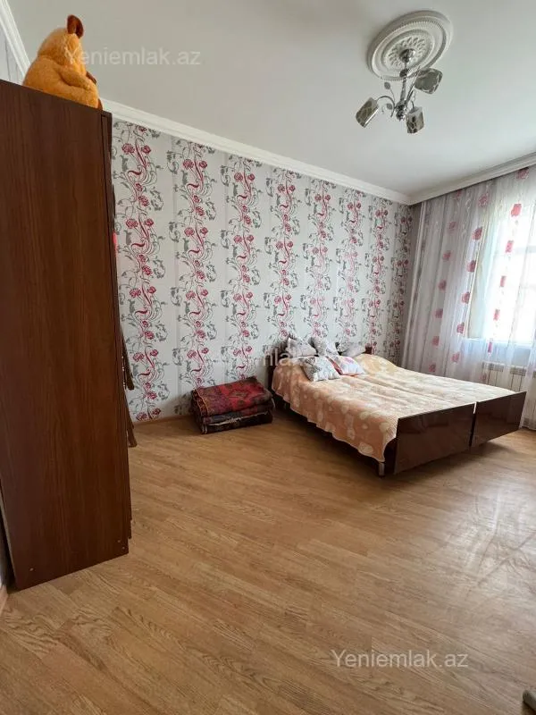 Satılır 5 otaqlı həyət evi 155 m²