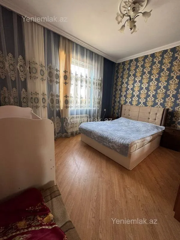 Satılır 5 otaqlı həyət evi 155 m²