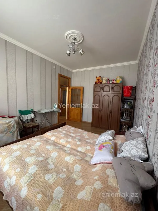 Satılır 5 otaqlı həyət evi 155 m²
