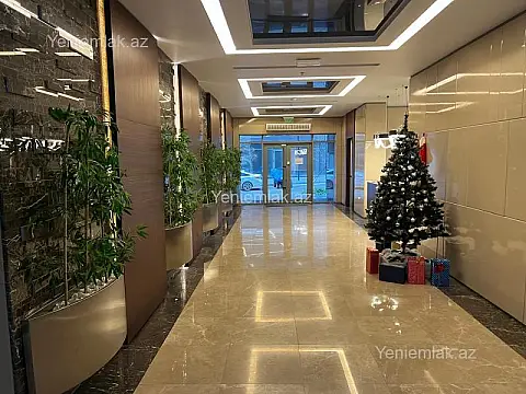 Satılır 4 otaqlı yeni tikili 190 m²