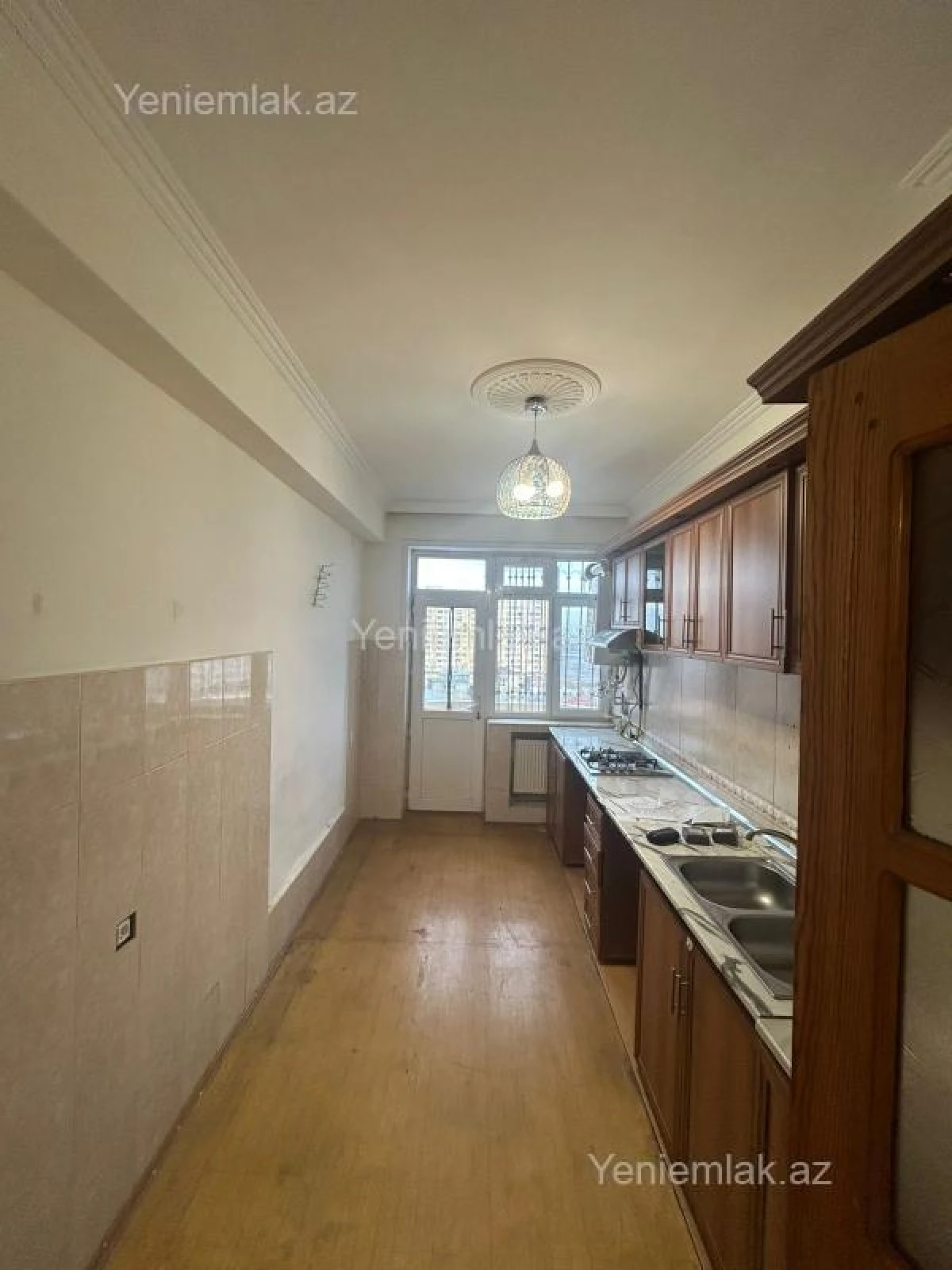Satılır 3 otaqlı yeni tikili 95 m²