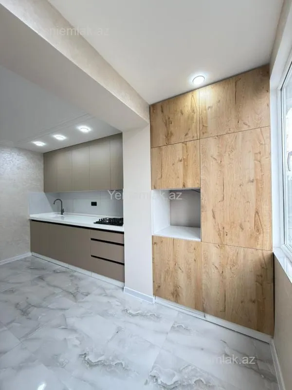 Satılır 3 otaqlı köhnə tikili 80 m²