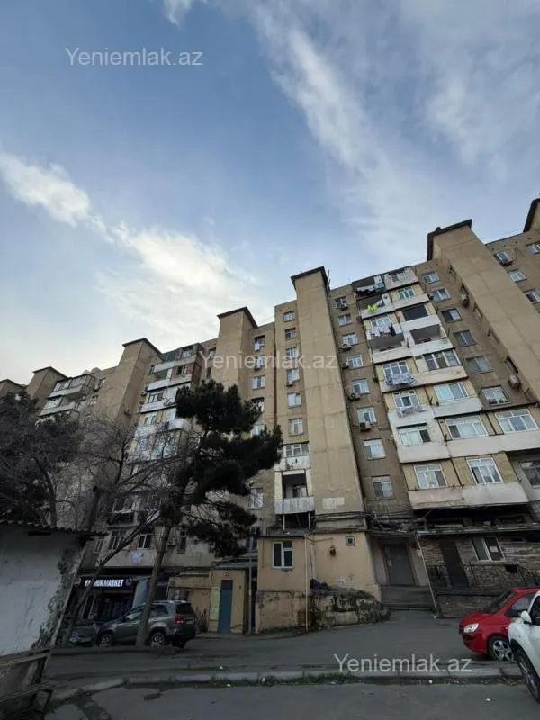 Satılır 3 otaqlı köhnə tikili 80 m²
