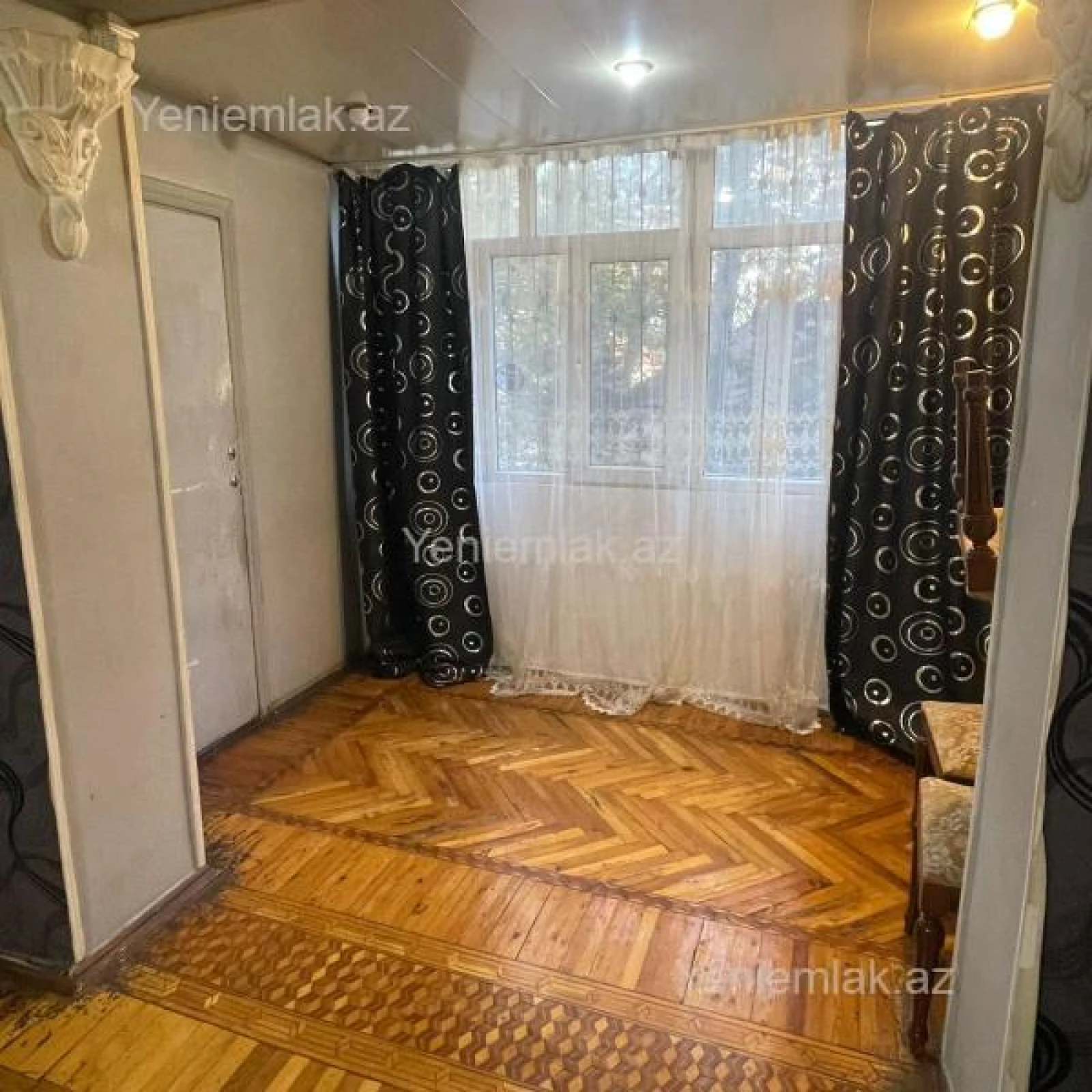 Satılır 3 otaqlı köhnə tikili 81 m²