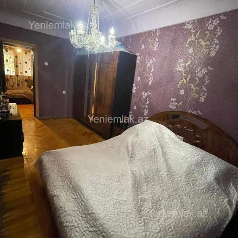 Satılır 3 otaqlı köhnə tikili 81 m²