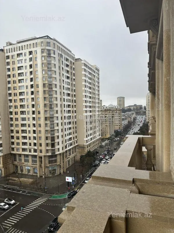 Satılır 2 otaqlı yeni tikili 109 m²