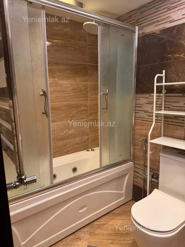 Kirayə verilir 2 otaqlı yeni tikili 68 m²