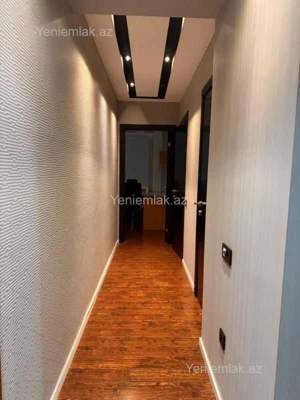 Kirayə verilir 2 otaqlı yeni tikili 68 m²