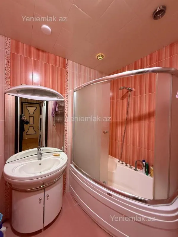 Satılır 2 otaqlı yeni tikili 90 m²