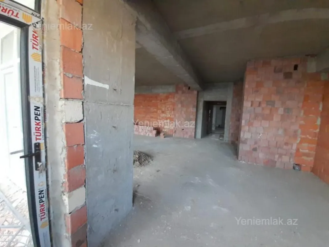 Satılır 3 otaqlı yeni tikili 110 m²