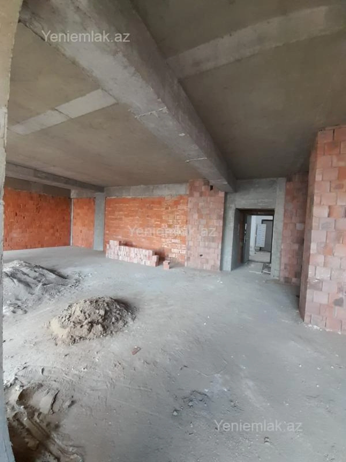 Satılır 3 otaqlı yeni tikili 110 m²