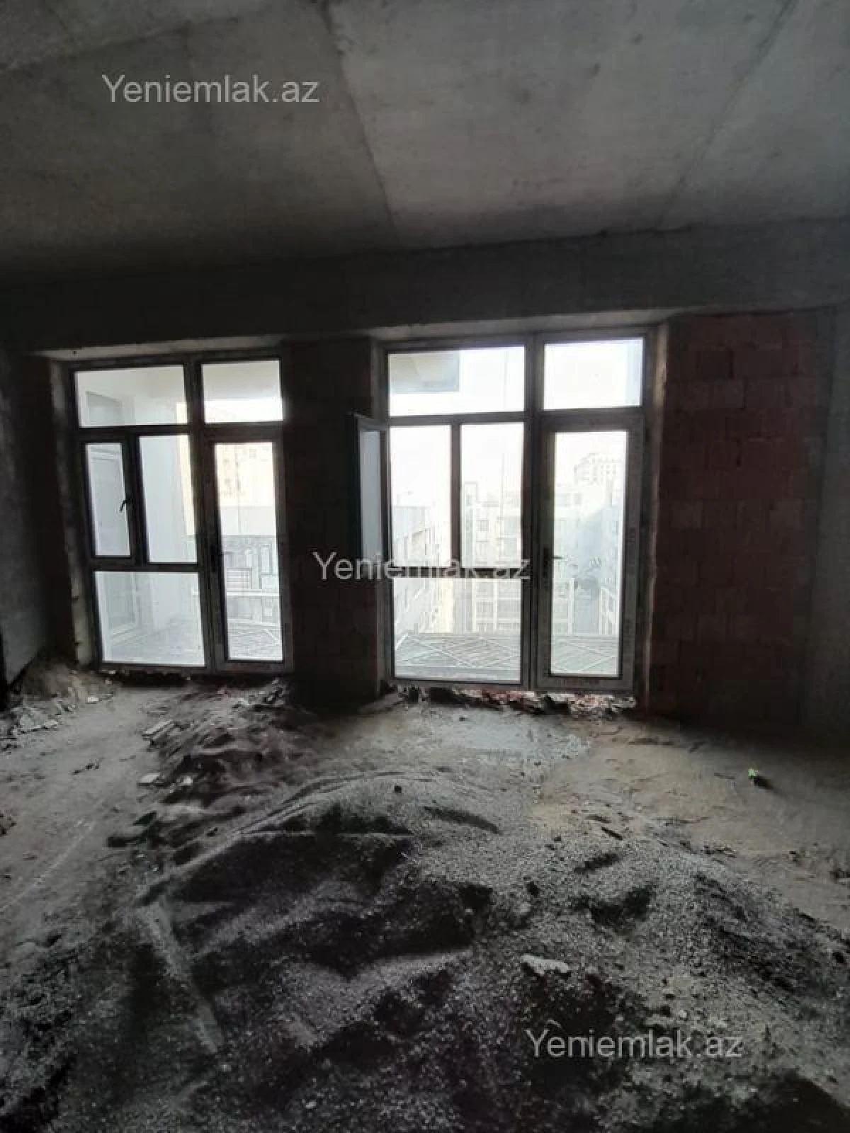 Satılır 3 otaqlı yeni tikili 110 m²