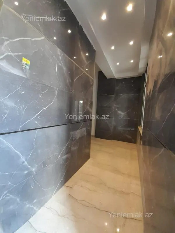 Satılır 3 otaqlı yeni tikili 110 m²