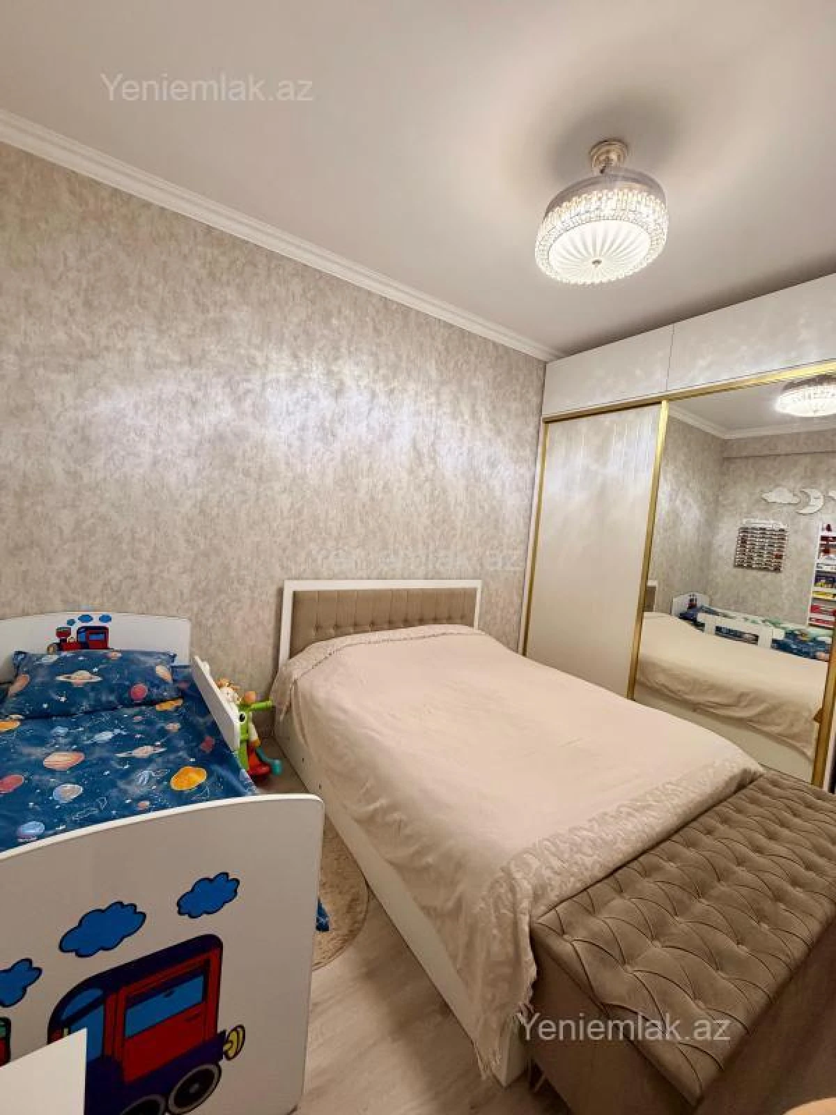 Satılır 2 otaqlı yeni tikili 60 m²