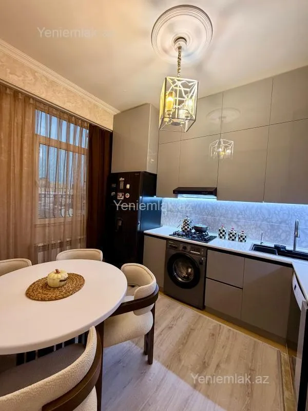Satılır 2 otaqlı yeni tikili 60 m²