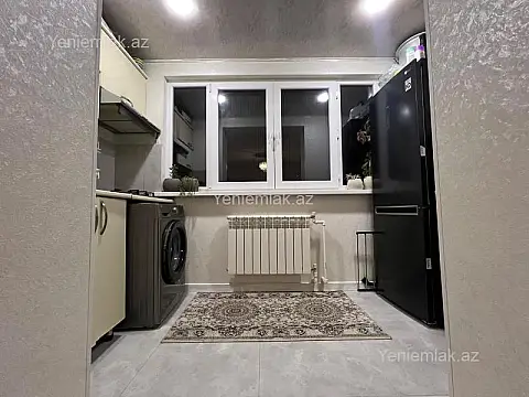 Satılır 1 otaqlı köhnə tikili 32 m²