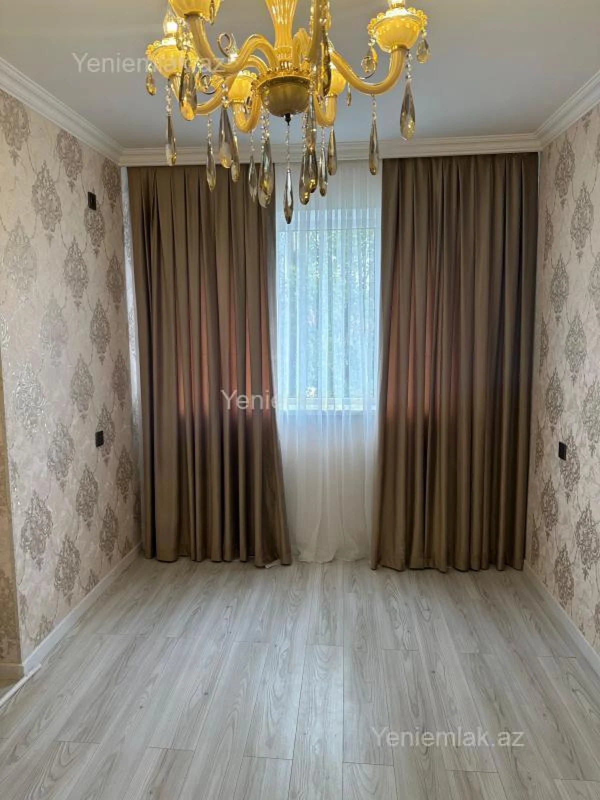 Satılır 3 otaqlı köhnə tikili 75 m²