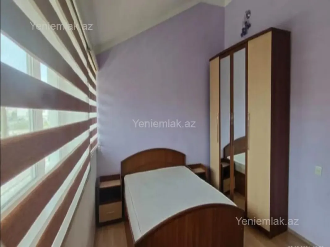 Satılır 6 otaqlı həyət evi 200 m²