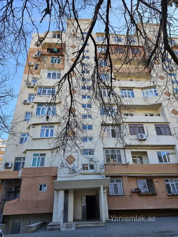 Satılır 2 otaqlı köhnə tikili 60 m²