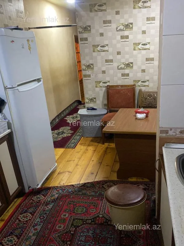 Satılır 2 otaqlı köhnə tikili 48 m²