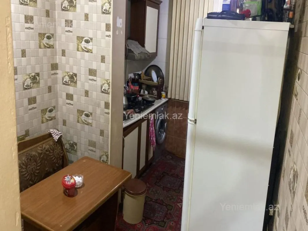 Satılır 2 otaqlı köhnə tikili 48 m²