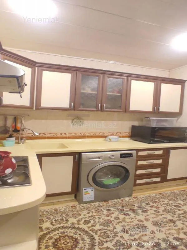 Satılır 4 otaqlı köhnə tikili 94 m²