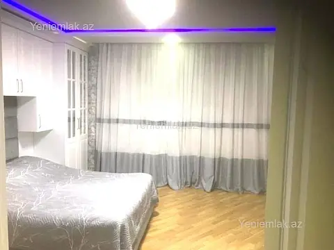Satılır 4 otaqlı köhnə tikili 125 m²