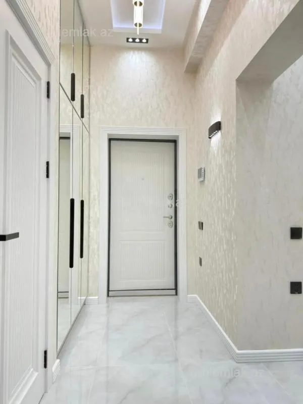 Satılır 3 otaqlı yeni tikili 101 m²