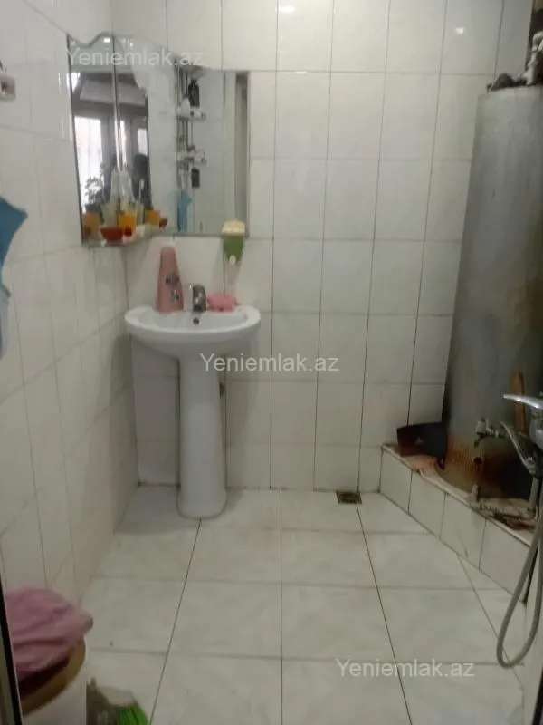 Satılır 3 otaqlı həyət evi 75 m²