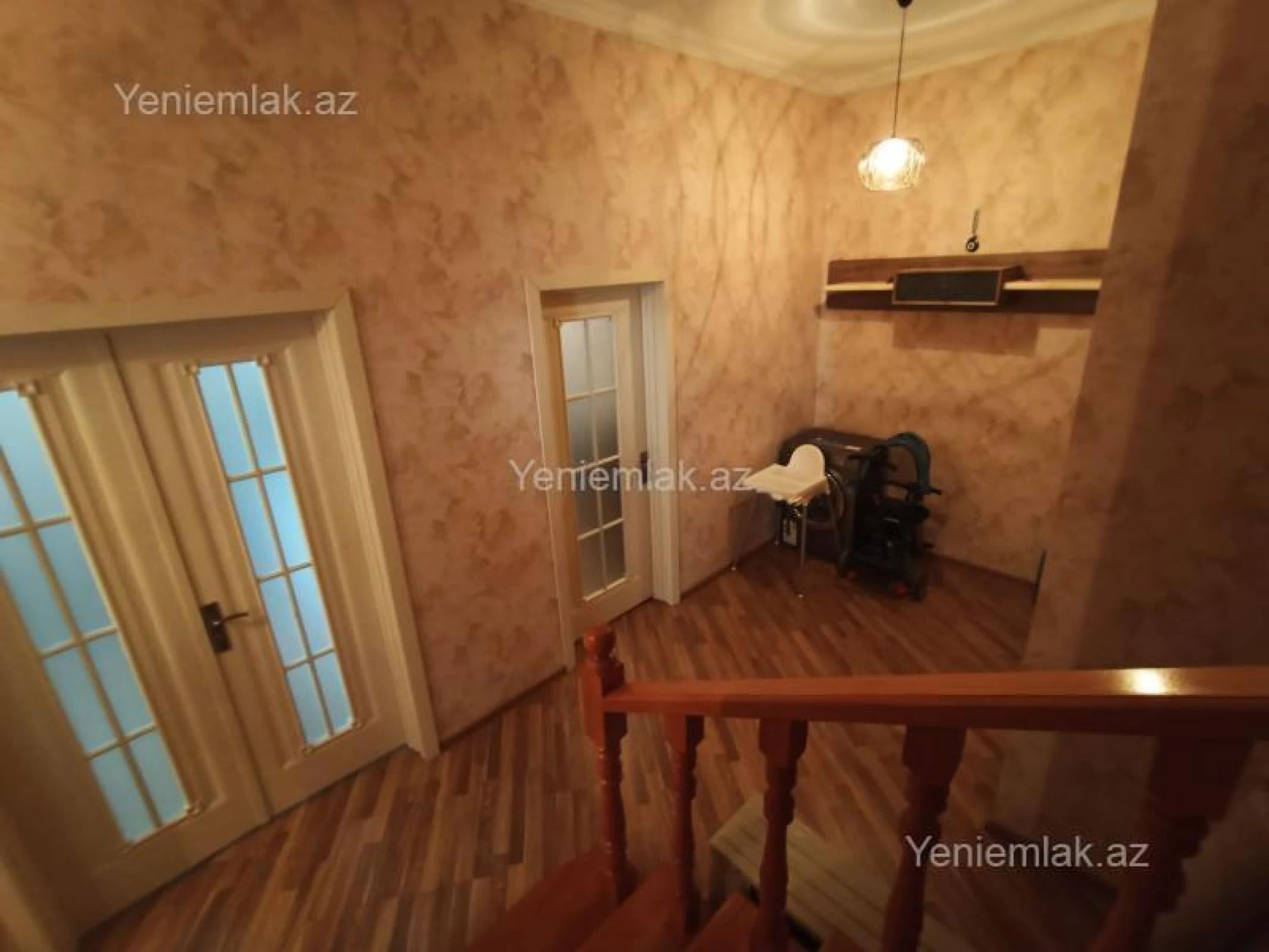 Satılır 5 otaqlı həyət evi 141 m²