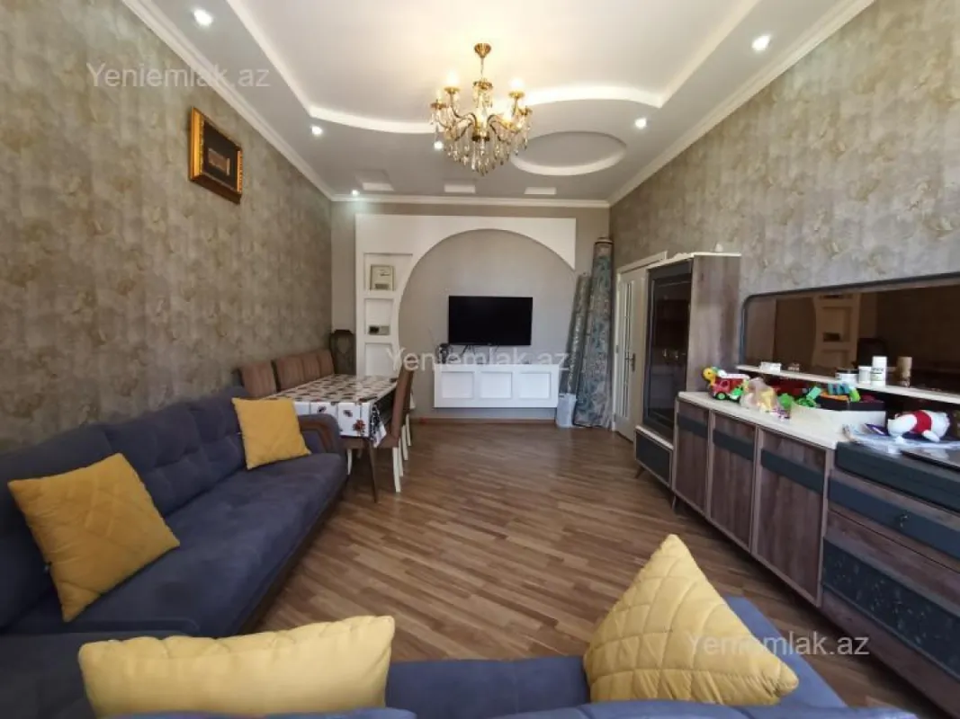 Satılır 5 otaqlı həyət evi 141 m²