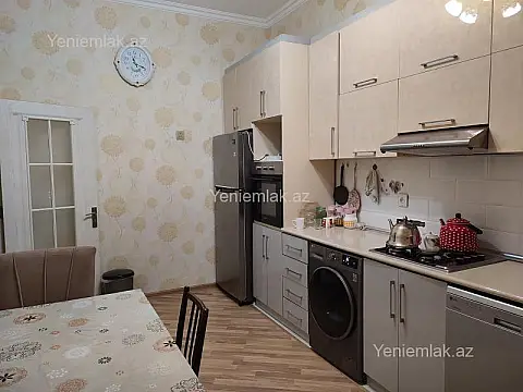 Satılır 5 otaqlı həyət evi 141 m²