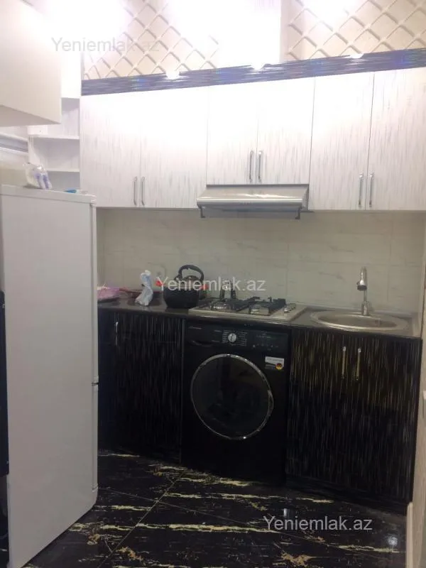 Satılır 2 otaqlı köhnə tikili 53 m²