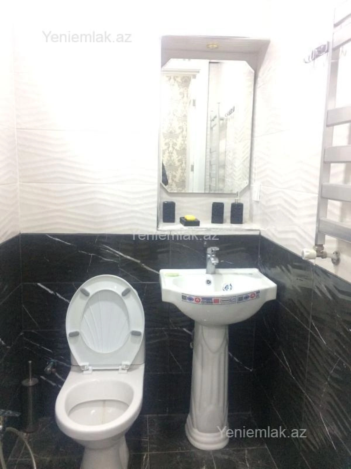 Satılır 2 otaqlı köhnə tikili 53 m²