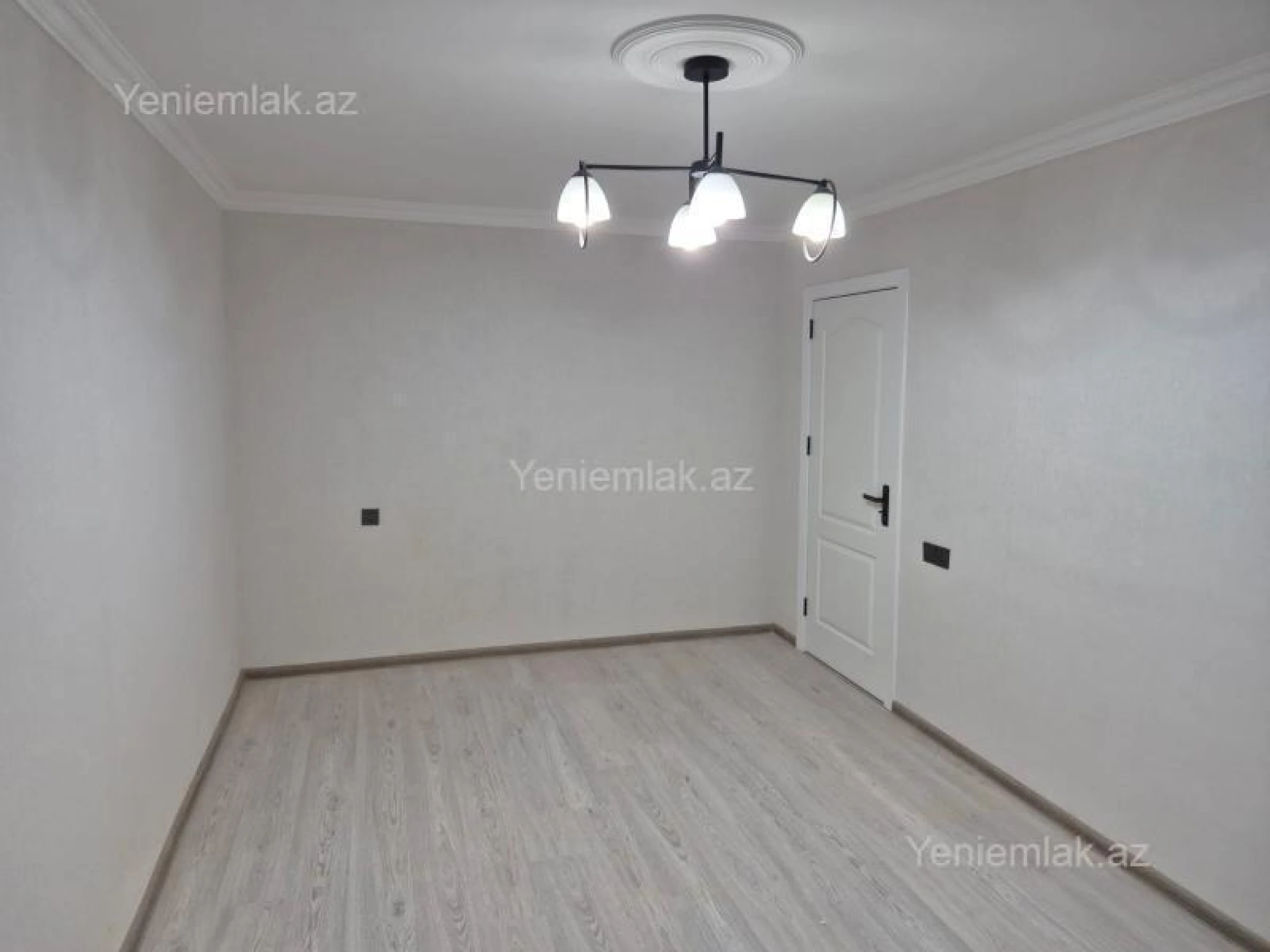 Satılır 1 otaqlı köhnə tikili 40 m²