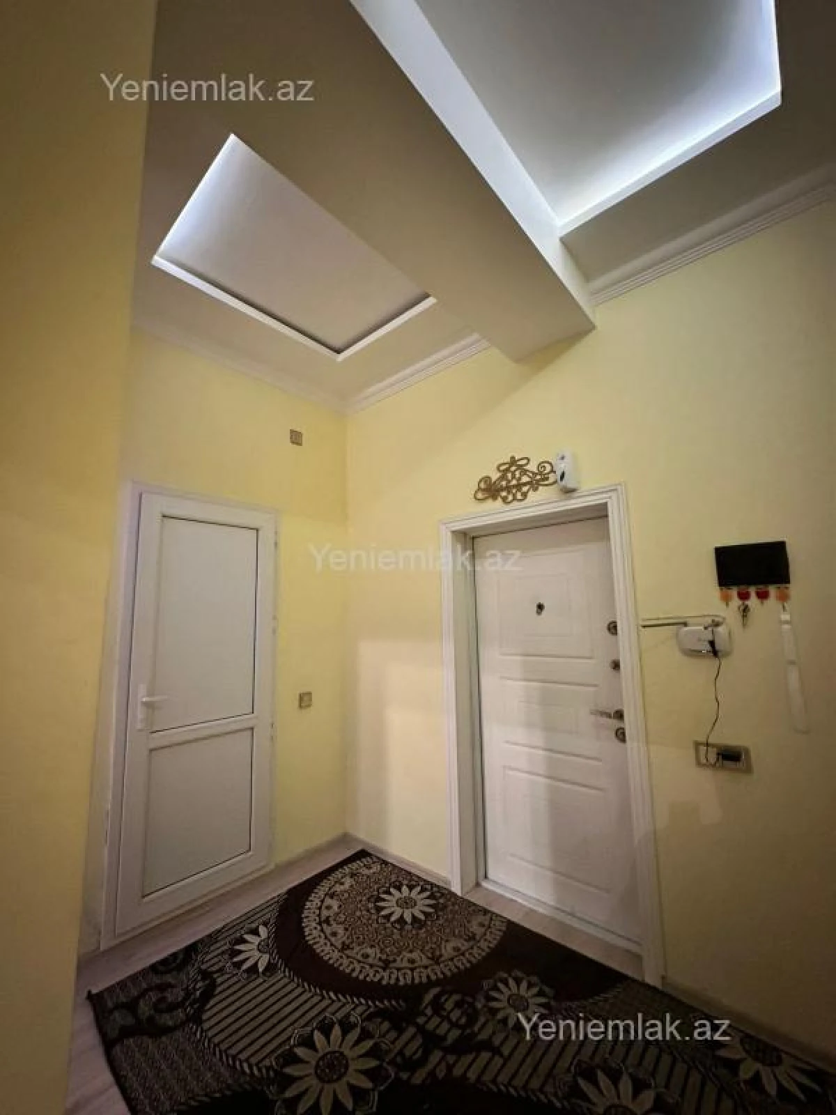 Satılır 2 otaqlı yeni tikili 83 m²