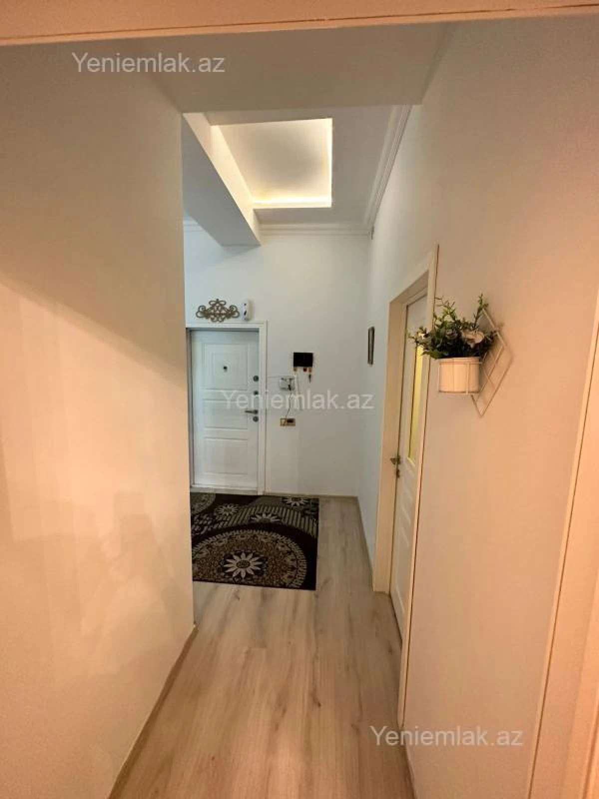 Satılır 2 otaqlı yeni tikili 83 m²
