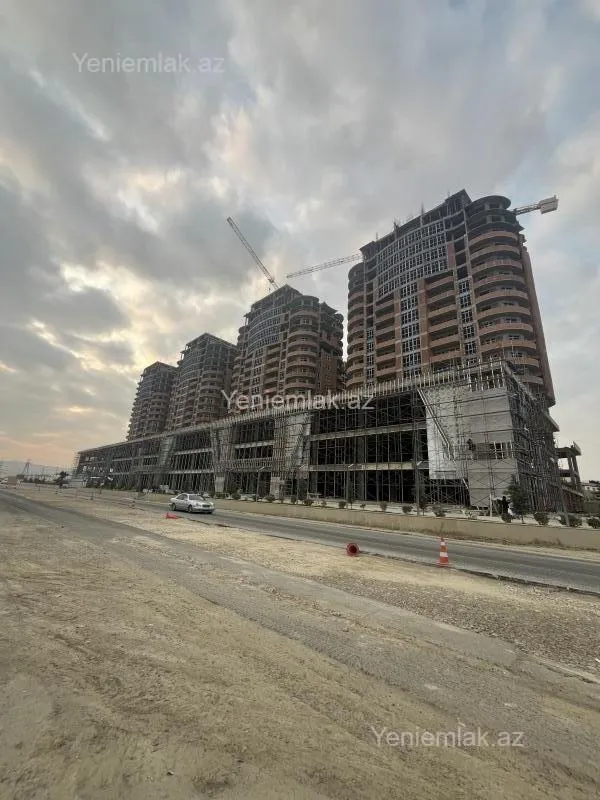 Satılır 2 otaqlı yeni tikili 78 m²