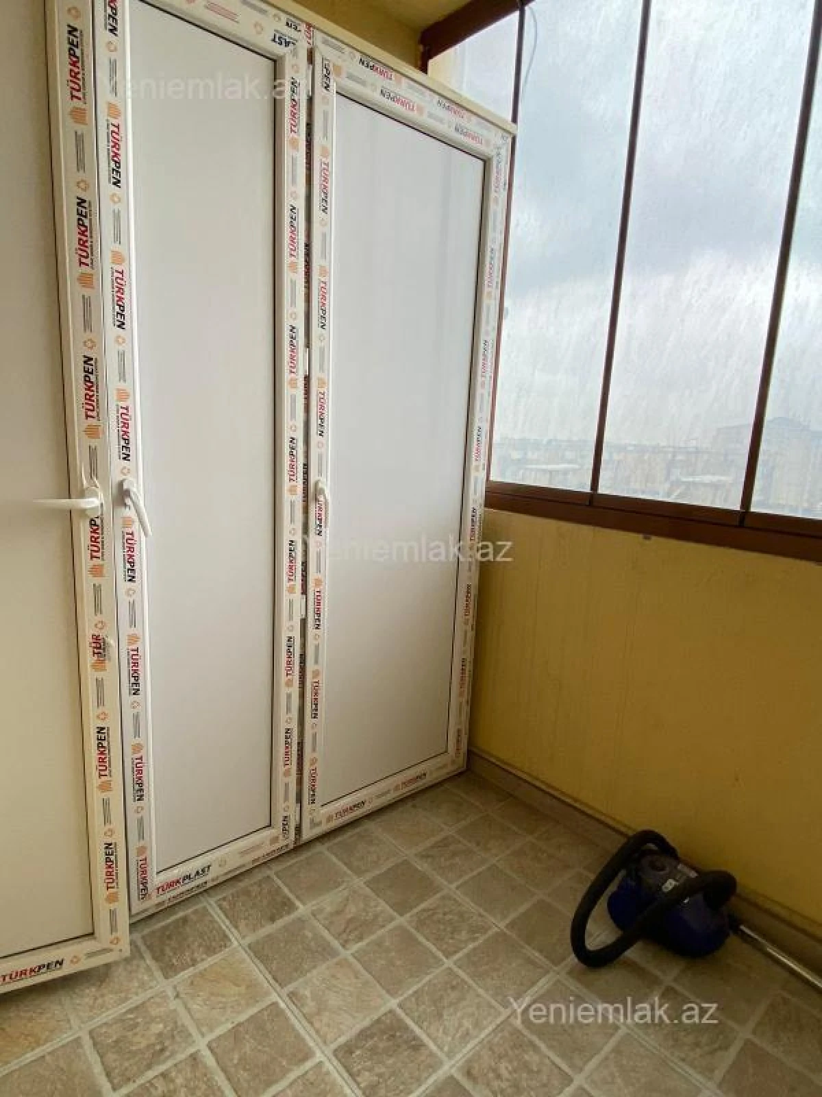 Satılır 3 otaqlı yeni tikili 63.5 m²