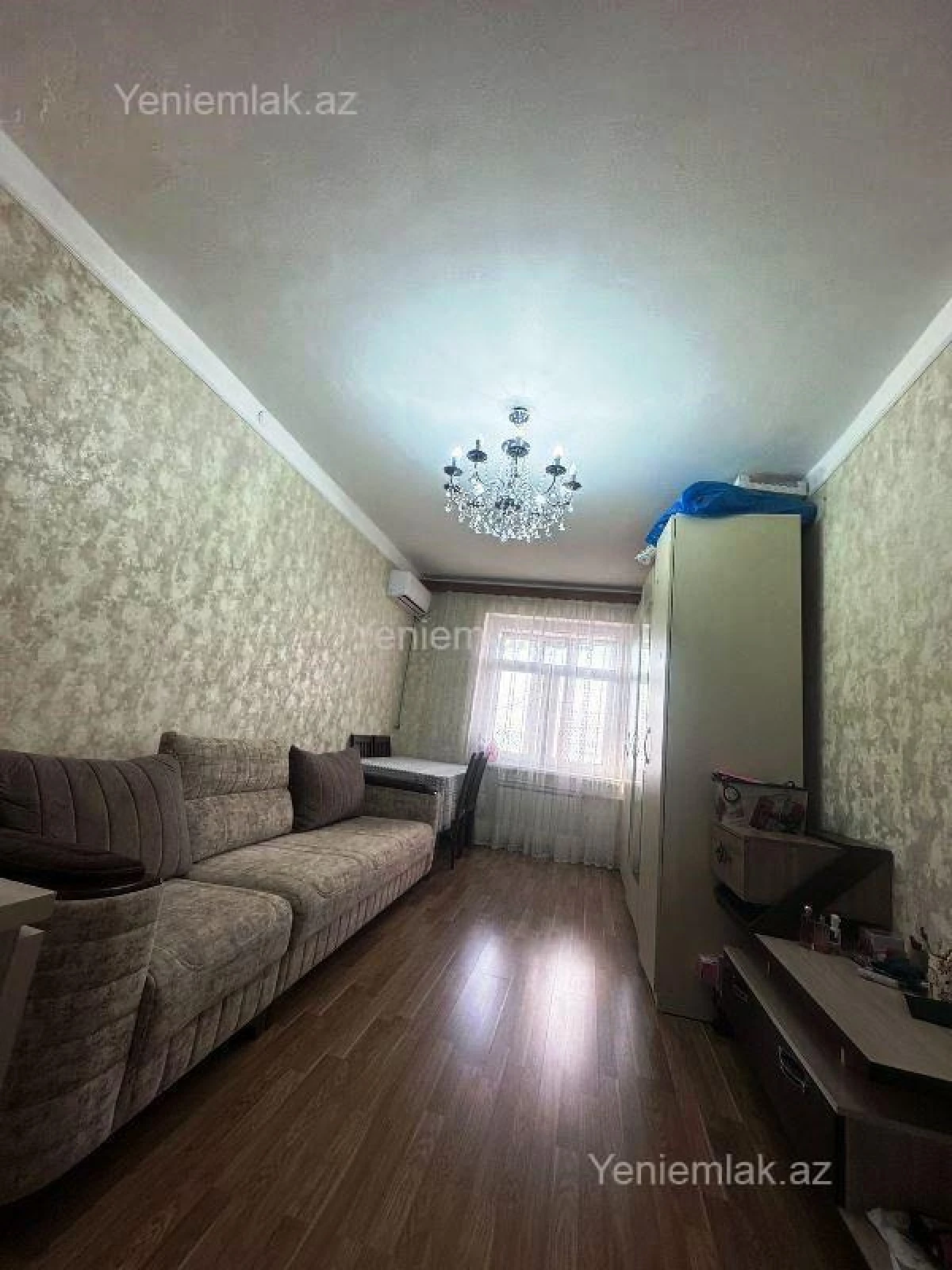 Satılır 2 otaqlı köhnə tikili 55 m²