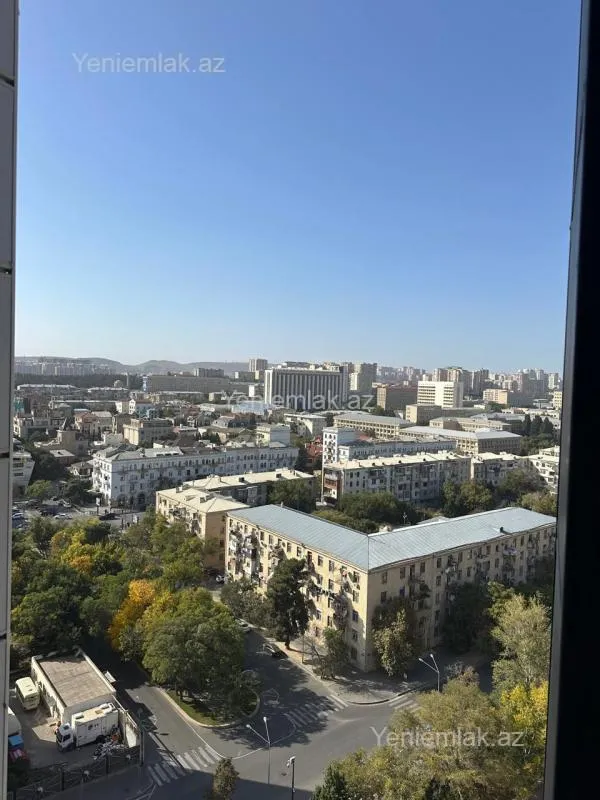 Satılır 3 otaqlı yeni tikili 147.3 m²