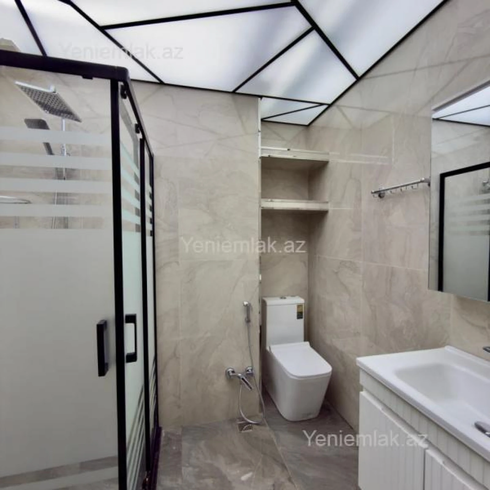 Satılır 2 otaqlı yeni tikili 80 m²