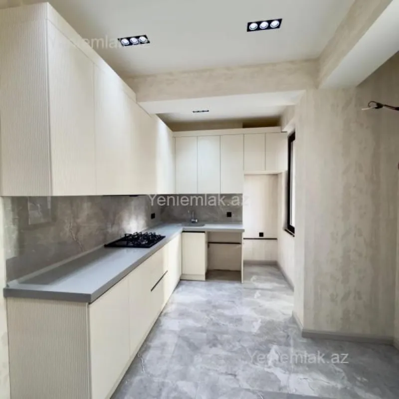 Satılır 2 otaqlı yeni tikili 80 m²