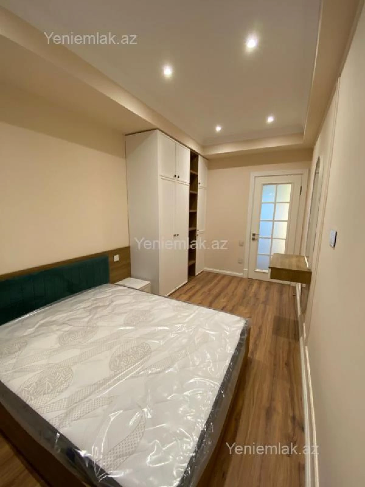 Satılır 2 otaqlı yeni tikili 65 m²