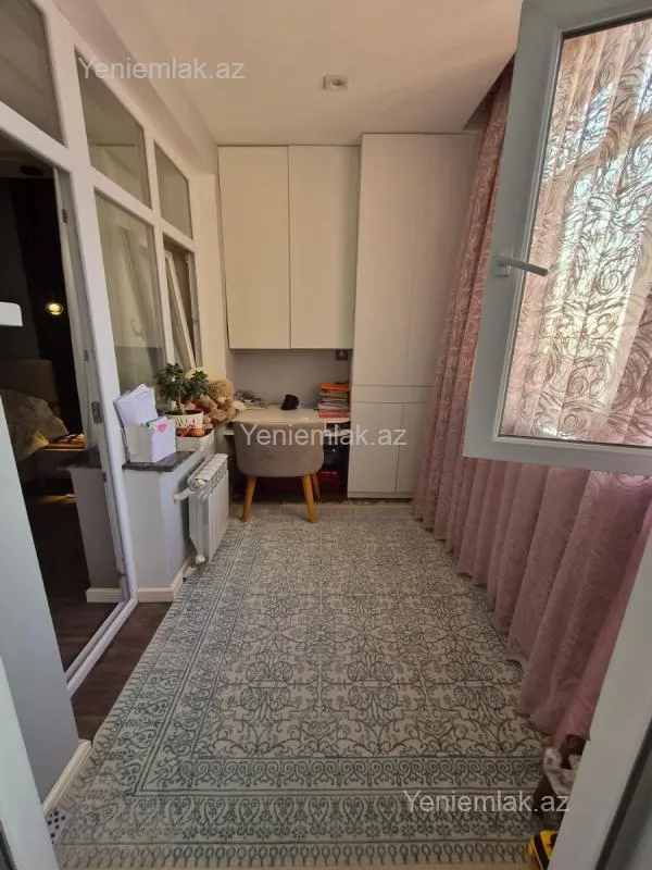 Satılır 2 otaqlı yeni tikili 70 m²